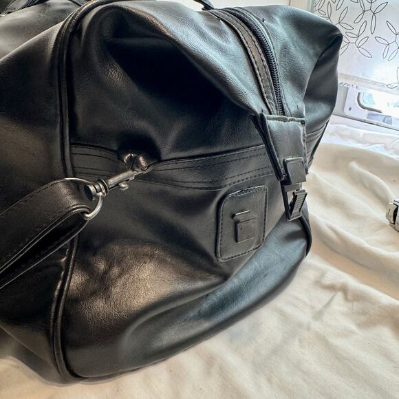 VTG 80s Giorgio Beverly Hills (18X12x9) Vegan Travel Duffle Bag Removable Strap - Picture 13 of 16